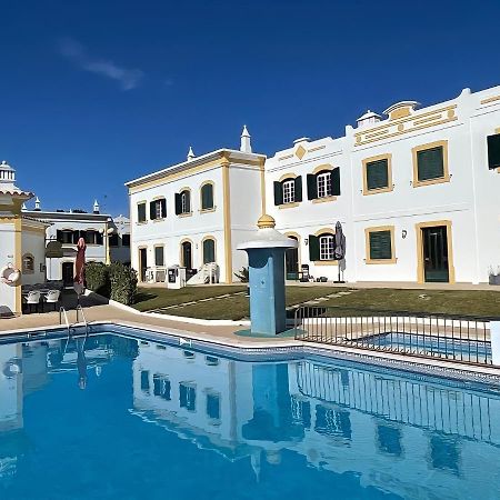 Relaxing 2 Bedroom House 5 Minutes Away From Vilamoura Marina كوارتيرا المظهر الخارجي الصورة