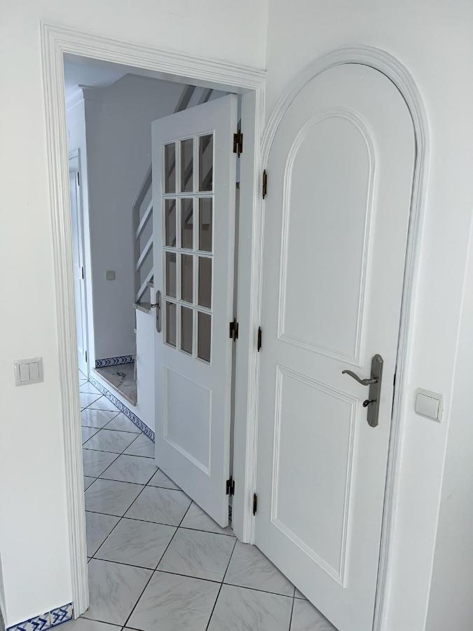 Relaxing 2 Bedroom House 5 Minutes Away From Vilamoura Marina كوارتيرا المظهر الخارجي الصورة